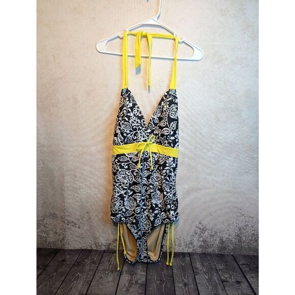 Down east basics halter swimsuit size large - Picture 1 of 5